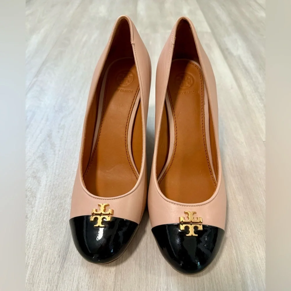 Tory Burch Black and Tan Wedge Shoes pumps Sz 8 M - Picture 9 of 16